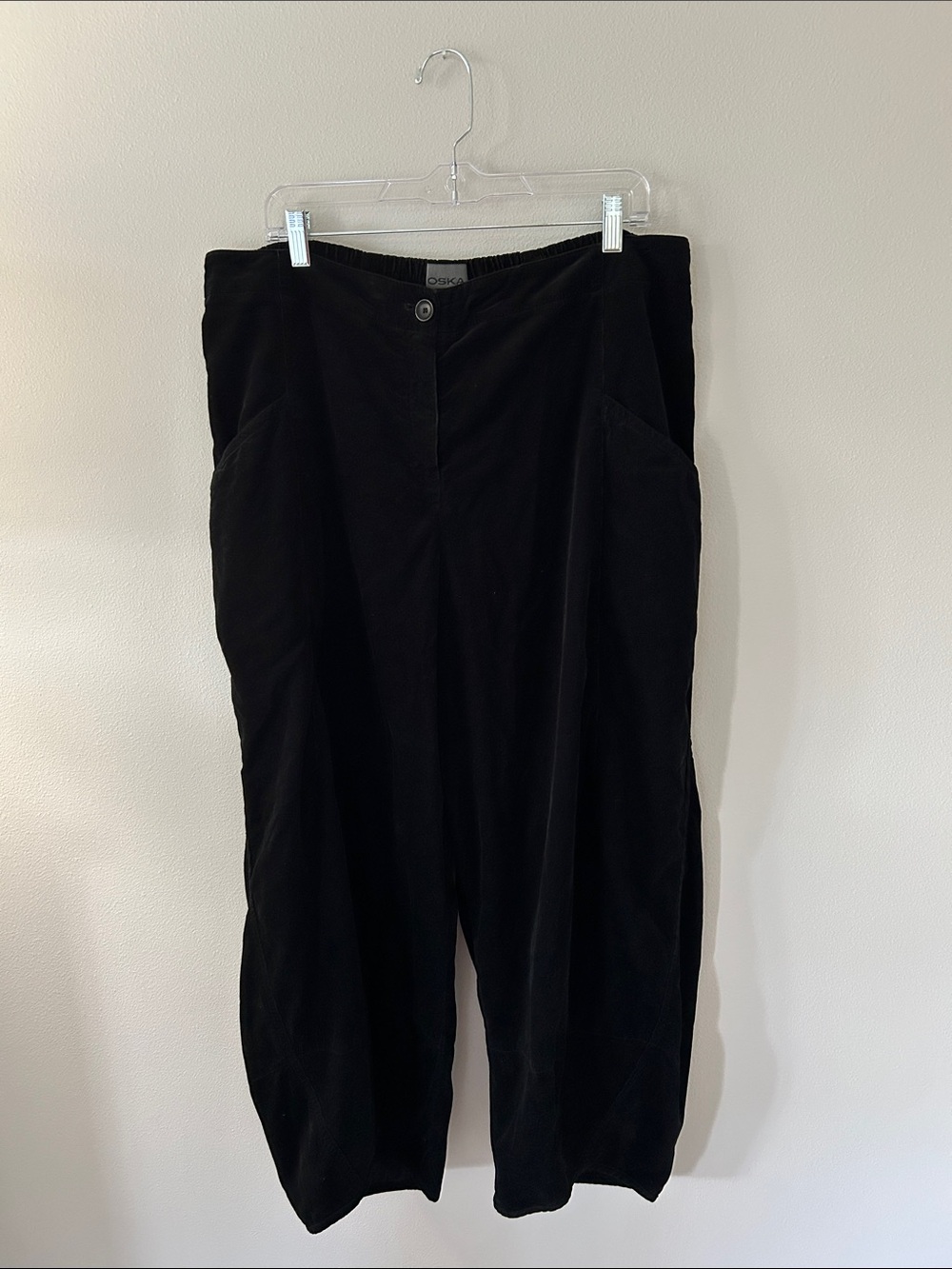 OSKA Black Women's Wide Barrel Leg Micro Corduroy Pants Size 5